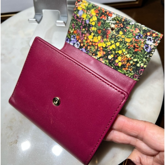 Paul Smith Garden Floral Trim, Bifold Wallet, Clasp, red burgundy EUC - Picture 10 of 15
